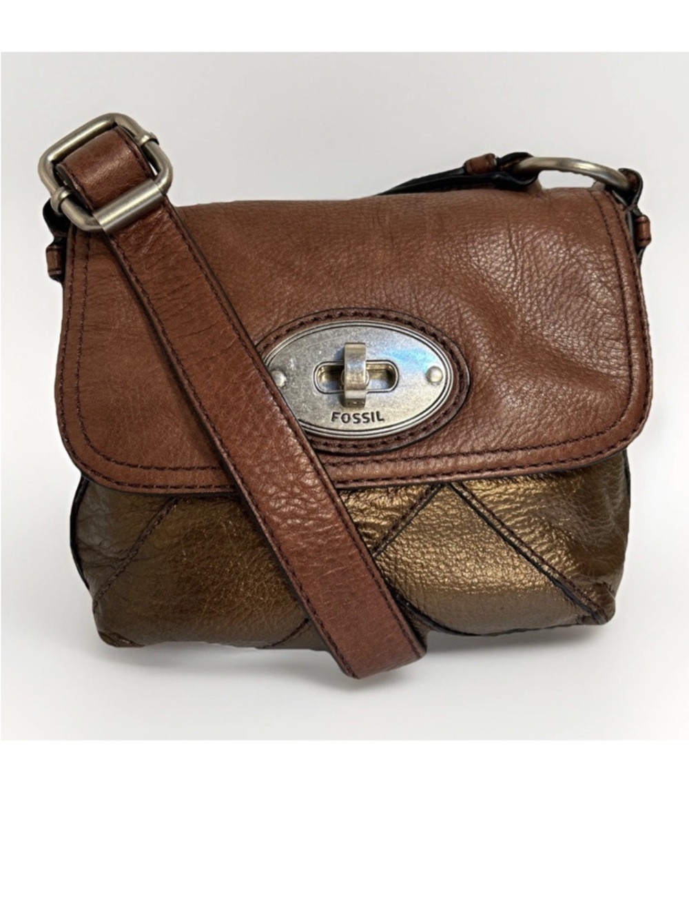 Y2K Fossil Maddox Turnlock Crossbody Bag in Soft Brown Metallic Leather